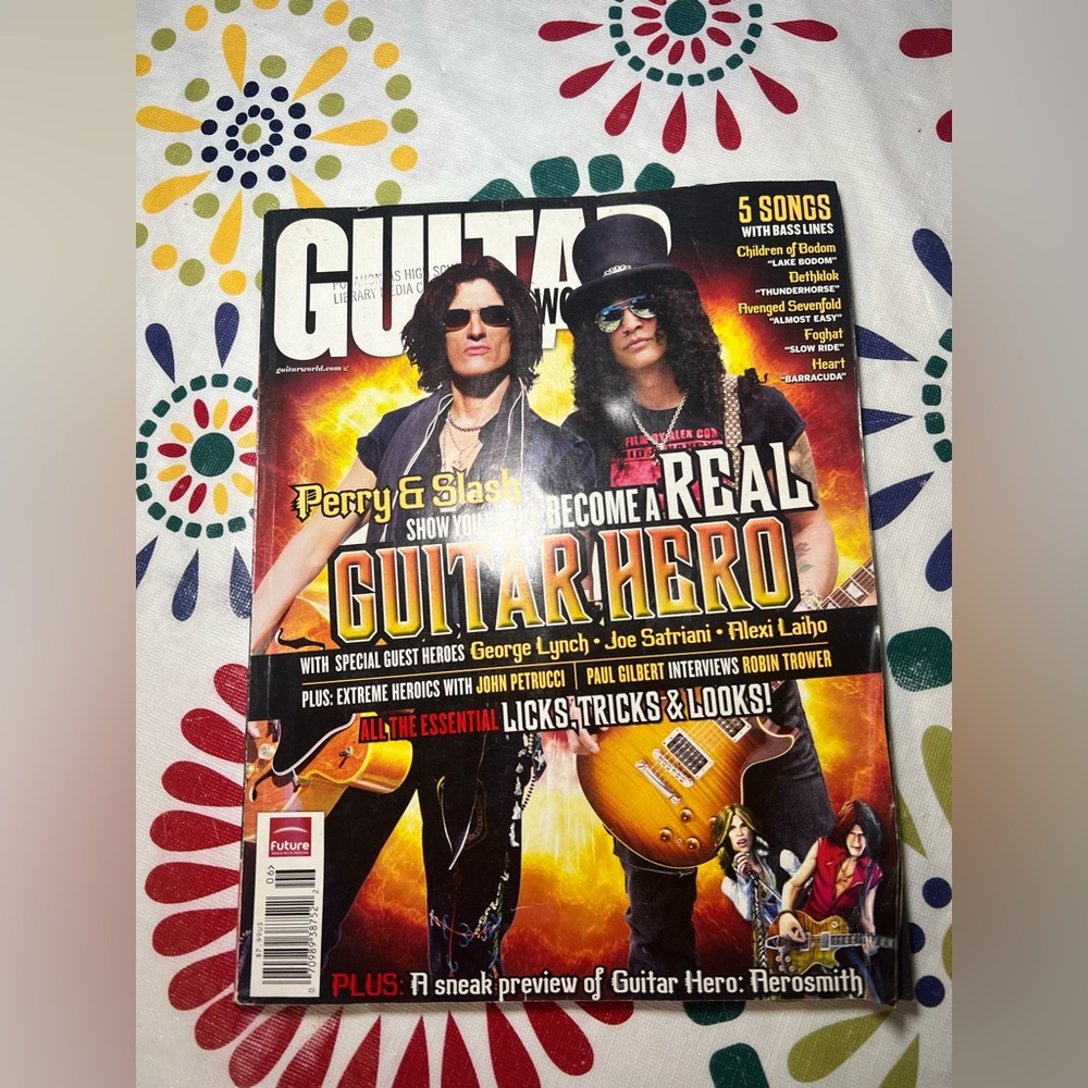 VTG GUITAR WORLD MAGAZINE - 2008 JUNE - PERRY & SLASH